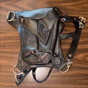 Ladies Steel Master Black Leg Bag, Goth Retro Thigh Bag 😍